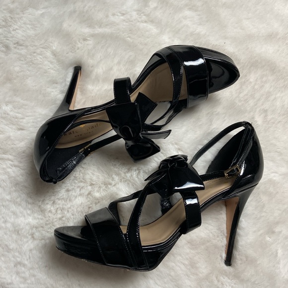 Kate Spade black patent platform heels with bow - size 7 - Picture 3 of 6